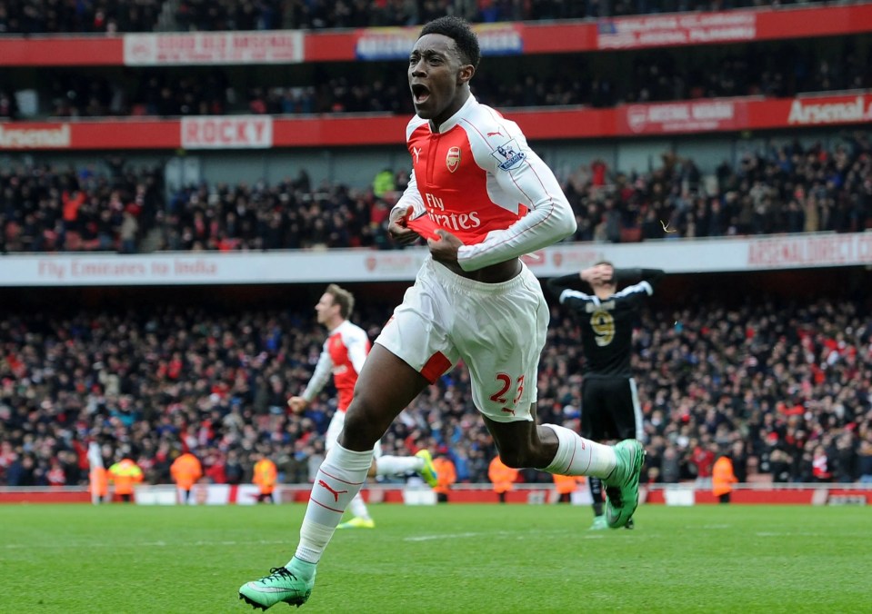 O Arsenal venceu os Foxes por 2 a 1 com uma cabeçada tardia de Danny Welbeck