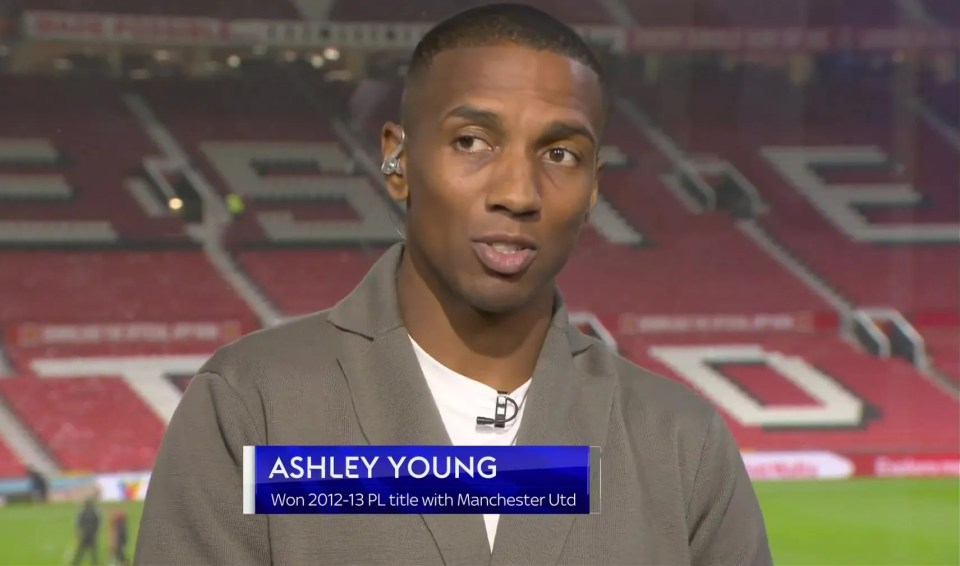 Ashley Young também criticou fortemente seu antigo clube