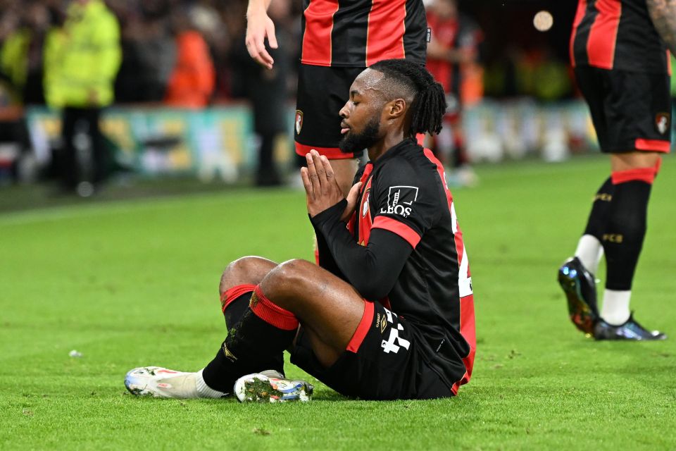 Antoine Semenyo marcou o terceiro do Bournemouth