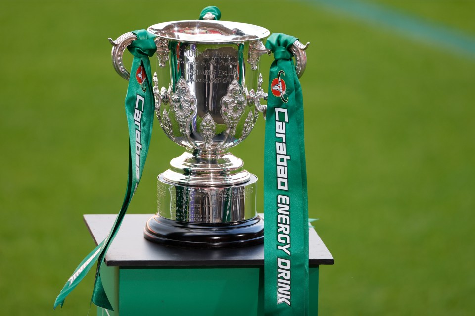 O confronto em casa da Carabao Cup do Tottenham contra o Man City deu um novo momento bizarro