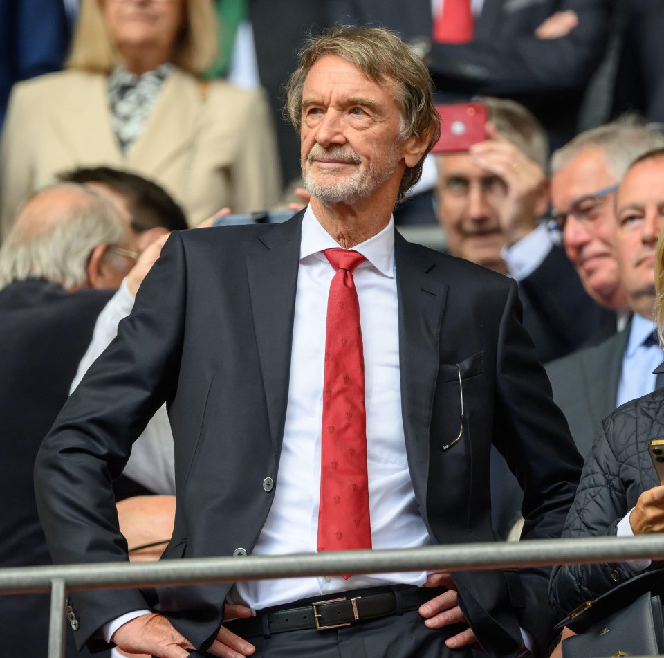 Sir Jim Ratcliffe é responsável pelas operações de futebol em Old Trafford