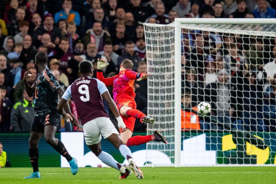 Valeu a pena quando o substituto Jhon Duran fez um arremesso para Manuel Neuer apenas nove minutos depois