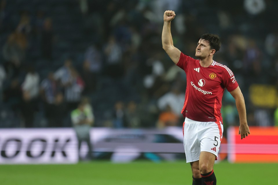 O cabeceamento de Maguire aos 91 minutos resgatou o empate para os Red Devils na Liga Europa