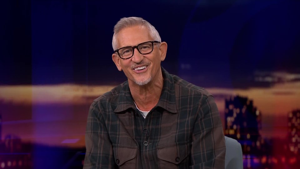 Lineker não pôde deixar de rir de sua piada após dias de especulação