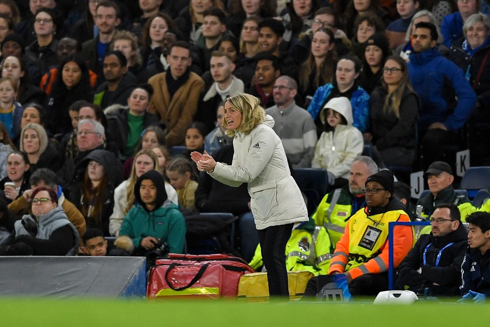 A última vez que Bompastor comandou um time na Liga dos Campeões em Stamford Bridge foi quando o Lyon enfrentou o Chelsea nas semifinais de 2023.