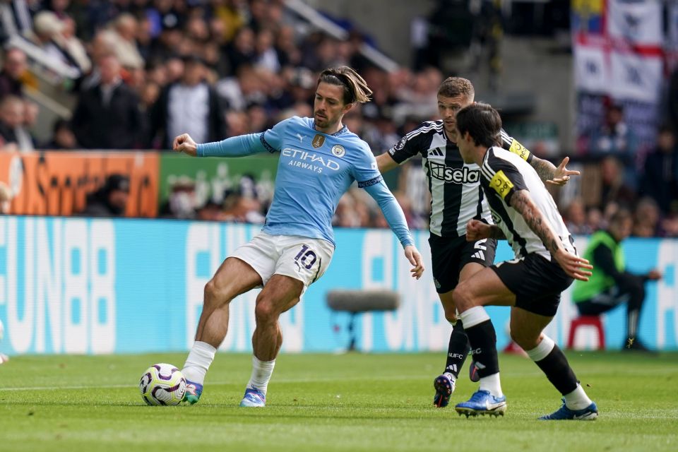 A estrela do Manchester City, Grealish, parece ter jogado contra o Newcastle um dia após o nascimento de seu bebê