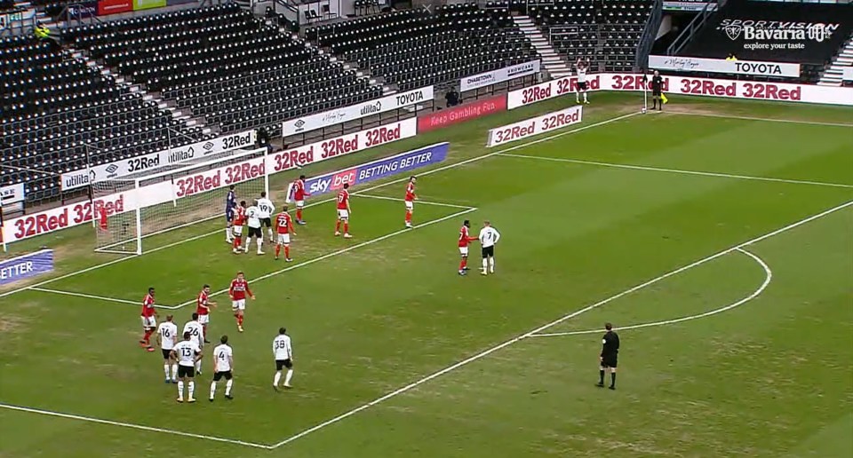 É virtualmente idêntico ao gol do Derby contra o Middlesbrough em fevereiro de 2021