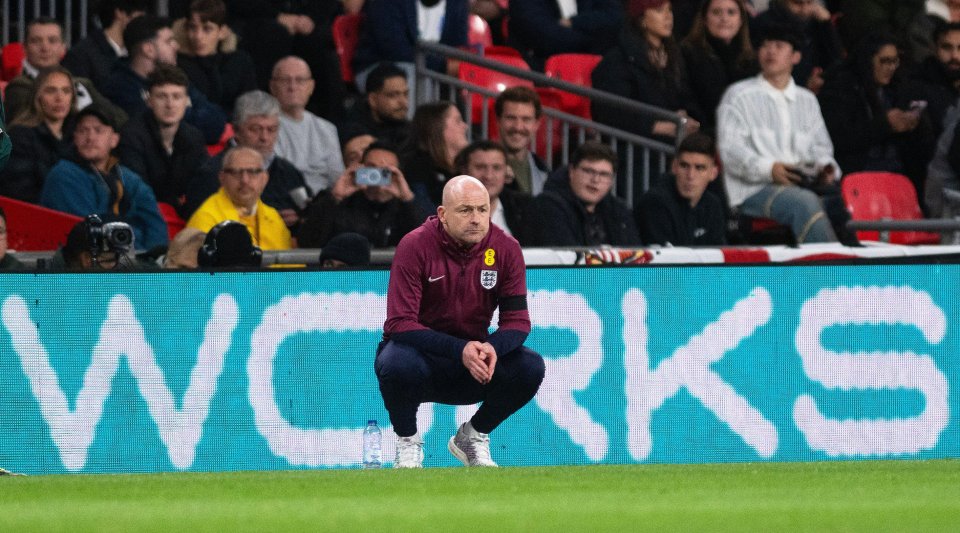 A derrota contra a Grécia prejudicou as chances de Lee Carsley de conseguir o emprego permanente na Inglaterra, mas não está claro se ou quanto ele deseja.