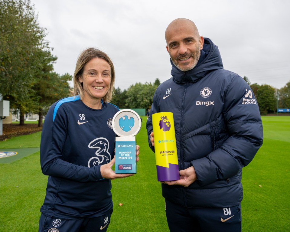 A técnica feminina do Chelsea, Sonia Bompastor, também foi nomeada Gerente do Mês da WSL