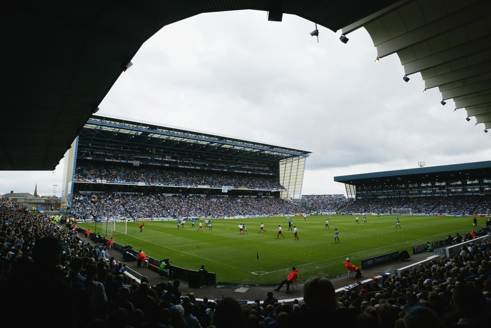 Man City deixou Maine Road em 2003