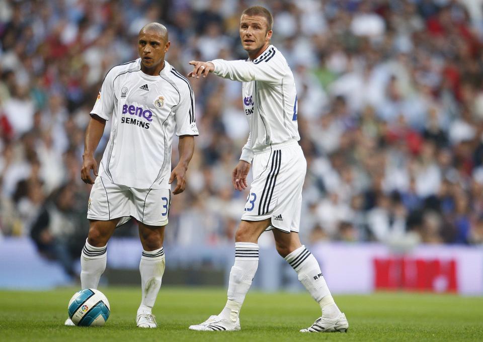 Beckham escolheu Roberto Carlos como um dos seus defensores, tendo jogado com ele no Real Madrid