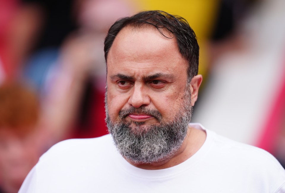 O proprietário do Nottingham Forest, Evangelos Marinakis, não poderá usá-lo devido à sua proibição