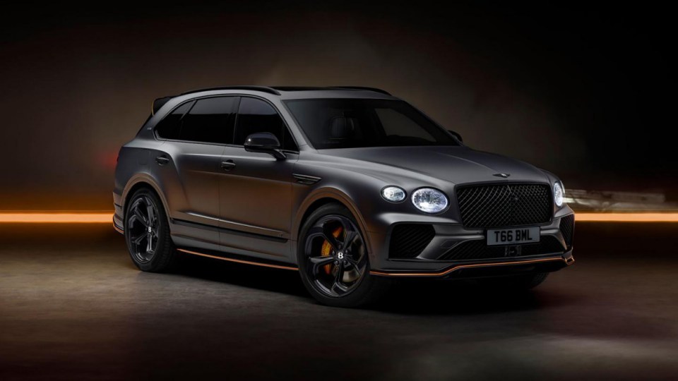 O lateral-direito do Old Trafford levou para casa um deslumbrante Bentley Bentayga S Black Edition