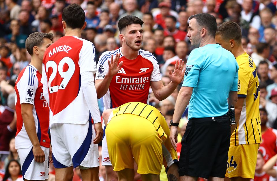 O cartão vermelho de Declan Rice deu azar, mas mostrou a imprudência do Arsenal