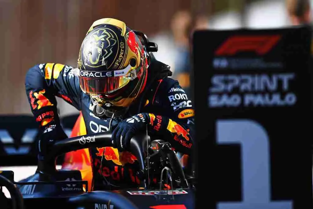 Max Verstappen da Red Bull após o GP do Brasil Sprint de 2023 | Conjunto de conteúdo Getty Images / Red Bull 