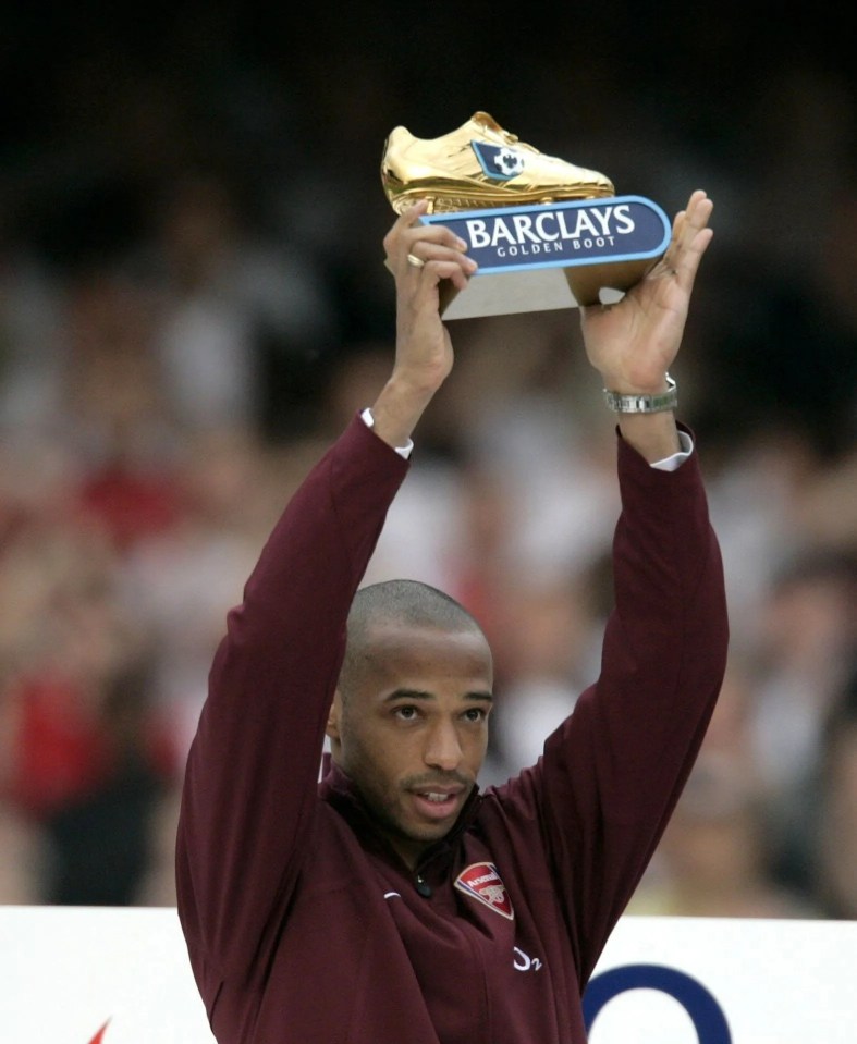 Thierry Henry é o último jogador a ganhar a Chuteira de Ouro três vezes consecutivas