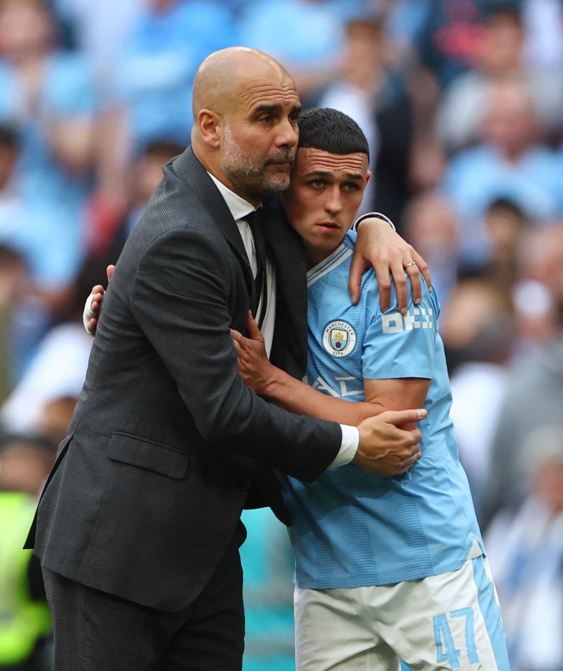 Guardiola conforta Phil Foden após a final da FA Cup