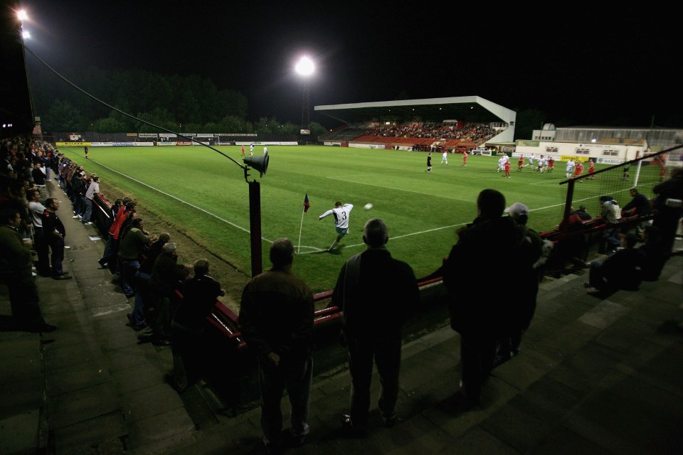 Rockingham Road não é mais o estádio icônico de antes