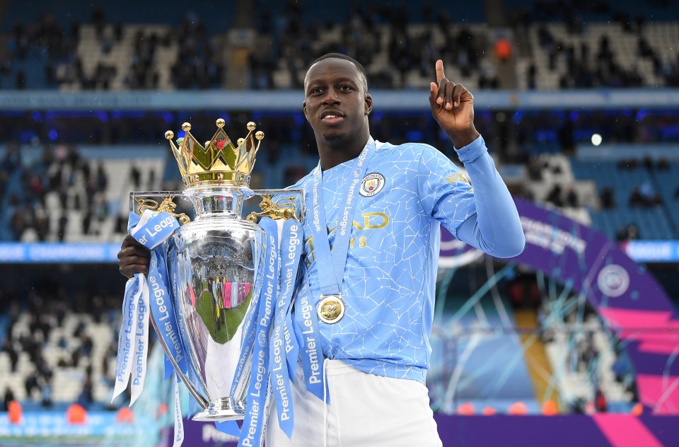 Mendy no Manchester City em 2021 – ano em que foi suspenso