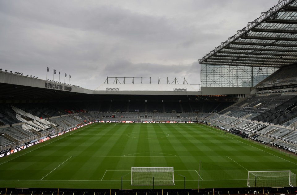 Newcastle está explorando opções para reconstruir ou sair do St. James' Park