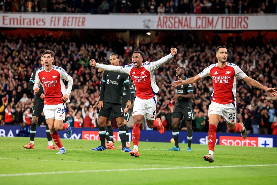 O Arsenal liderou duas vezes contra o Liverpool nos Emirados