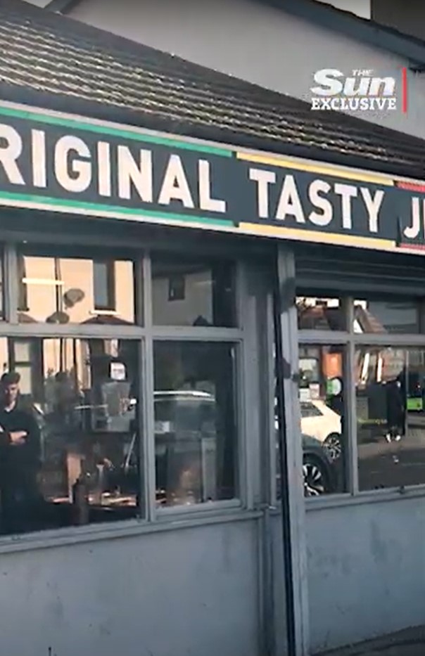 Original Tasty Jerk se tornou um ponto de encontro para os fãs da Premier League