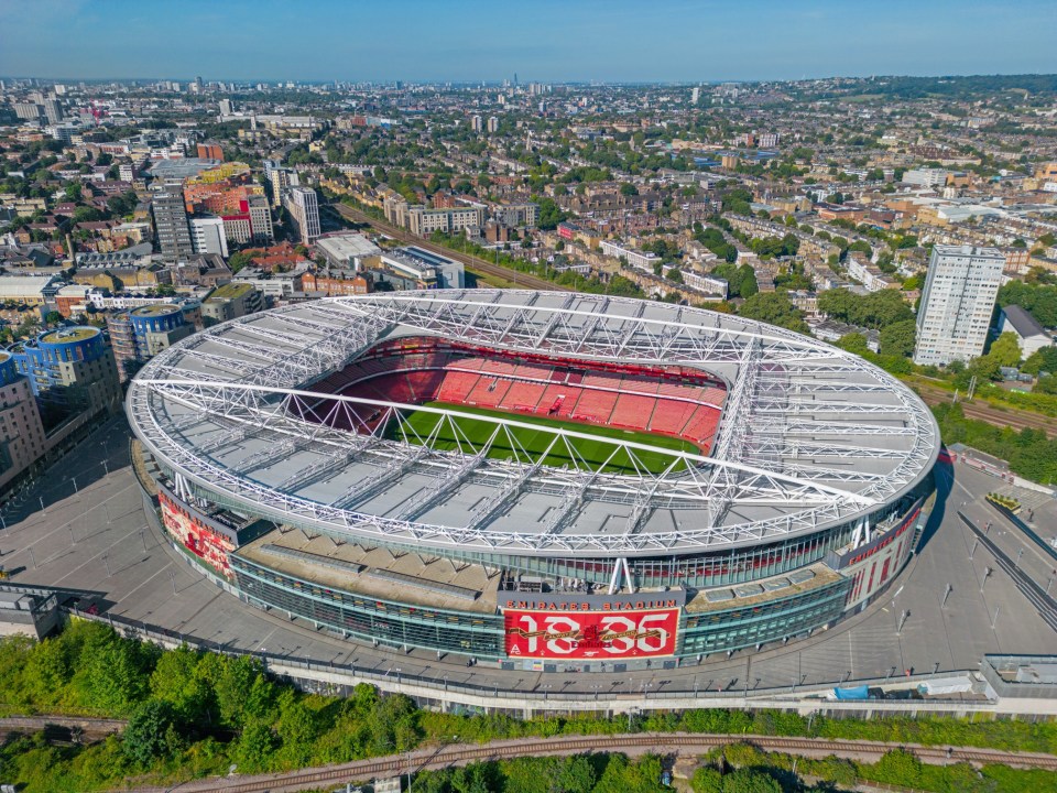 Arsenal mudou-se para o Emirates Stadium em 2006