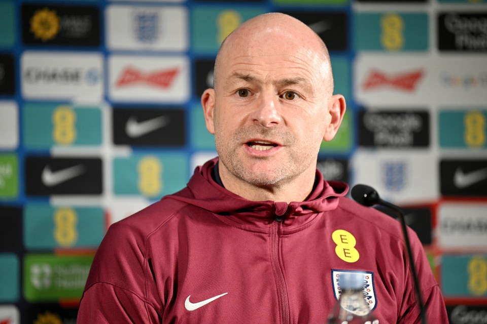 O técnico interino da Inglaterra, Lee Carsley, afirma que a seleção nacional pode vencer a Copa do Mundo de 2026