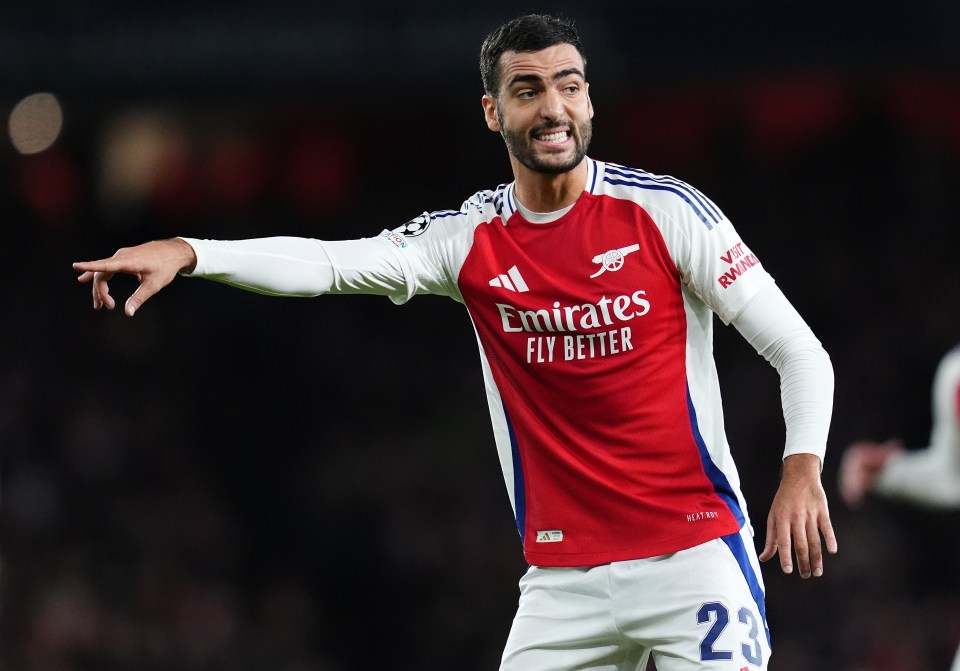 Mikel Merino fez sua primeira aparição no Arsenal contra o PSG nos Emirados