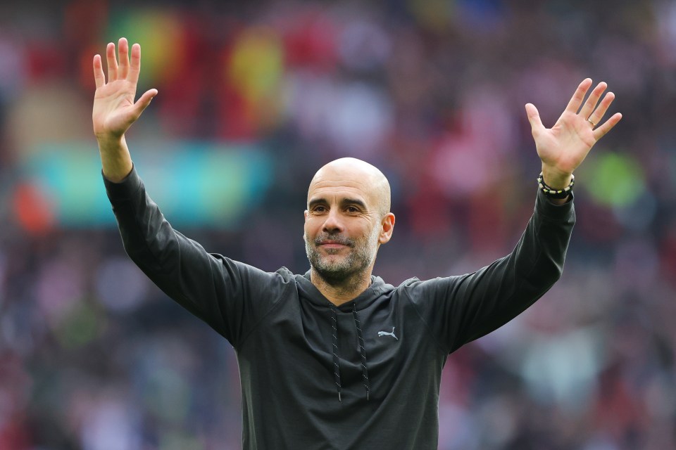 Pep Guardiola está sem contrato no próximo verão