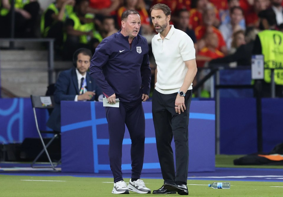 Steve Holland passou oito anos como assistente de Gareth Southgate na Inglaterra