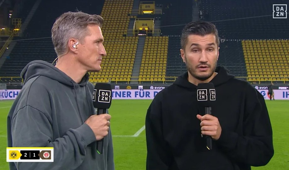 Nuri Sahin (à direita) não se conteve em sua entrevista após Dortmund x St Pauli