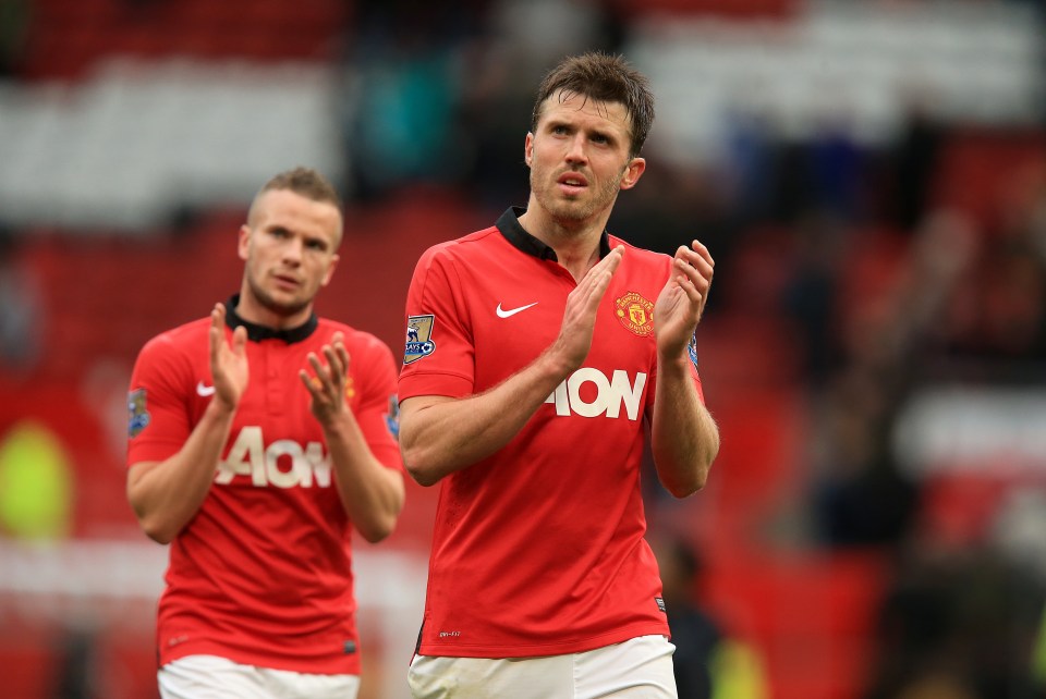 Tom Cleverley e Michael Carrick (à direita) foram parceiros de meio-campo do Man Utd de Sir Alex Ferguson