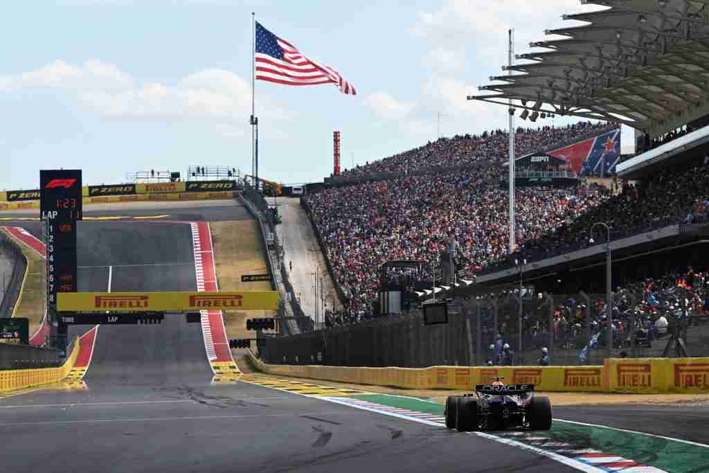 Max Verstappen durante o GP Sprint dos Estados Unidos | Conjunto de conteúdo Getty Images / Red Bull