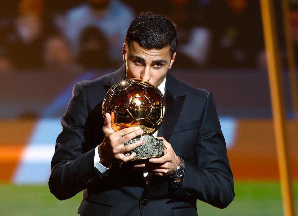 A estrela do Man City, Rodri, ganhou a Bola de Ouro deste ano