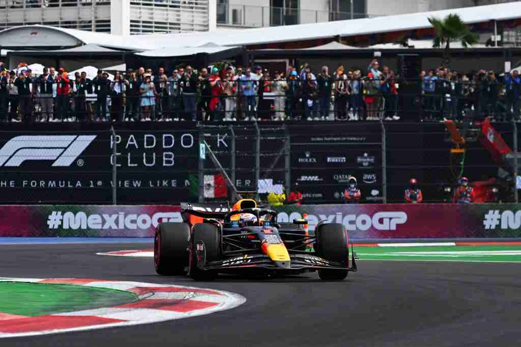 Max Verstappen durante os treinos finais antes do Grande Prêmio do México de 2024 | Conjunto de conteúdo Getty Images / Red Bull