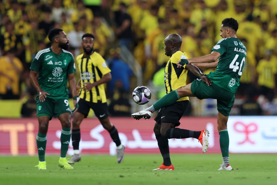 O meio-campista atuou pelo Al-Ittihad contra o Al-Ahli