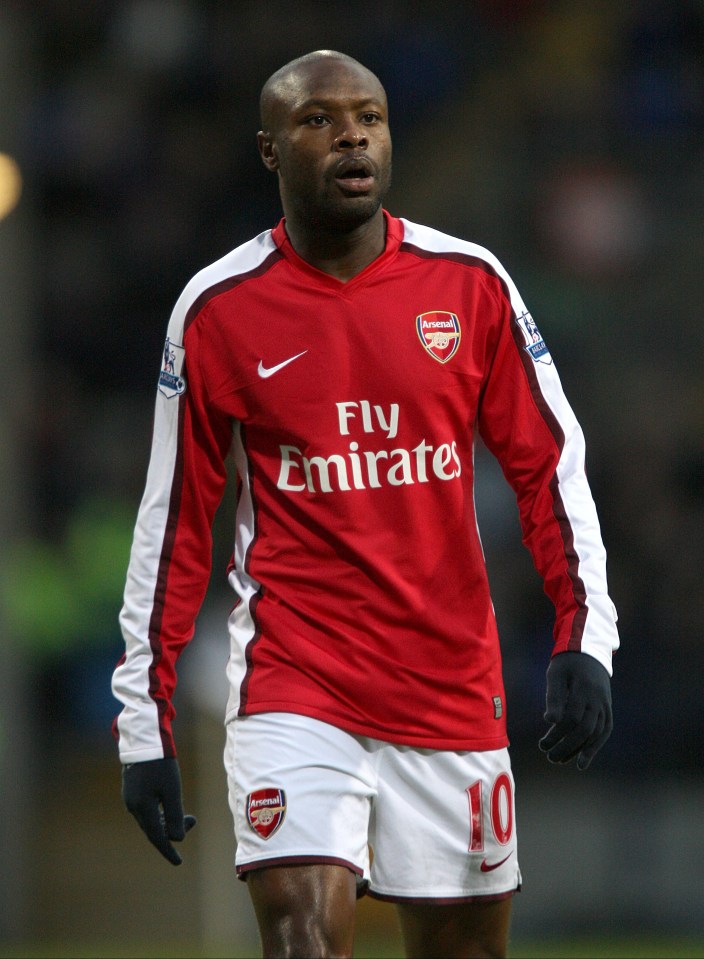 O ex-astro do Arsenal William Gallas exigiu mais da safra atual