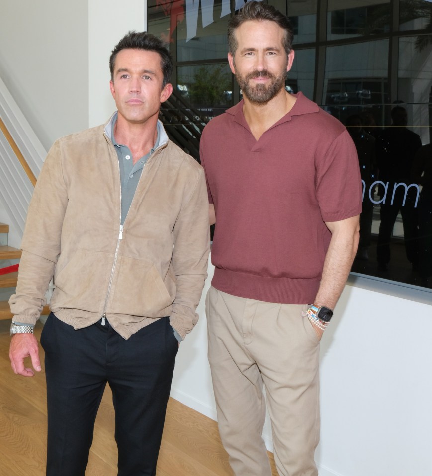 As estrelas de Hollywood Rob McElhenney e Ryan Reynolds são donos do Wrexham desde 2020