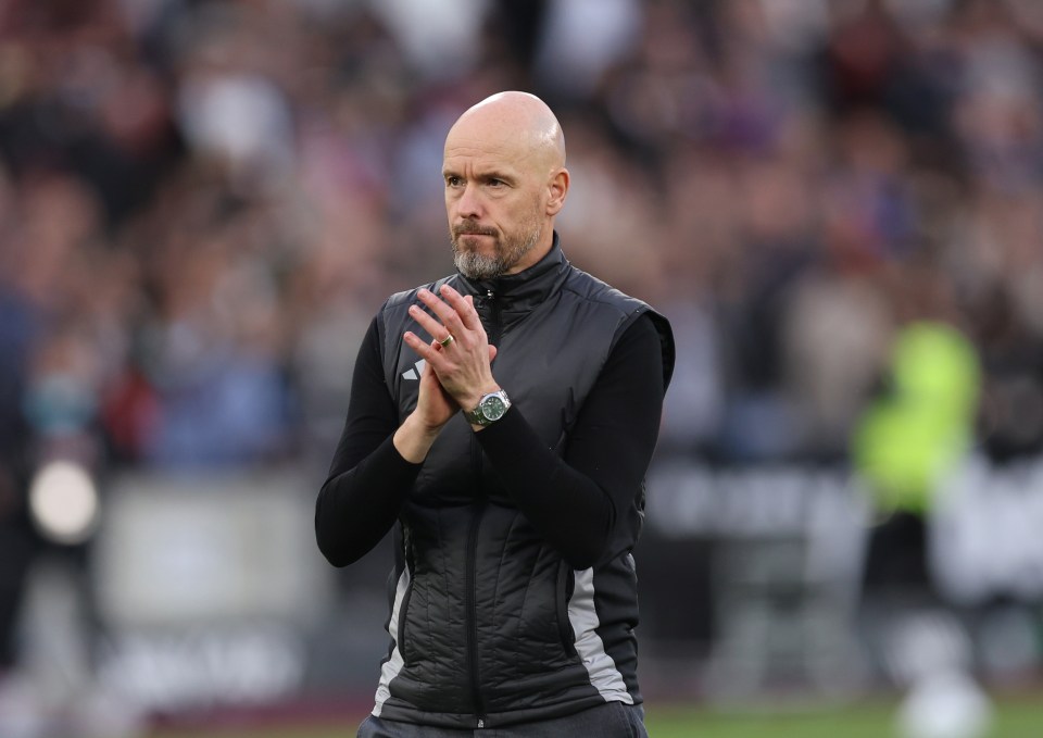 O gaffer de 39 anos substitui o recém-demitido Erik ten Hag