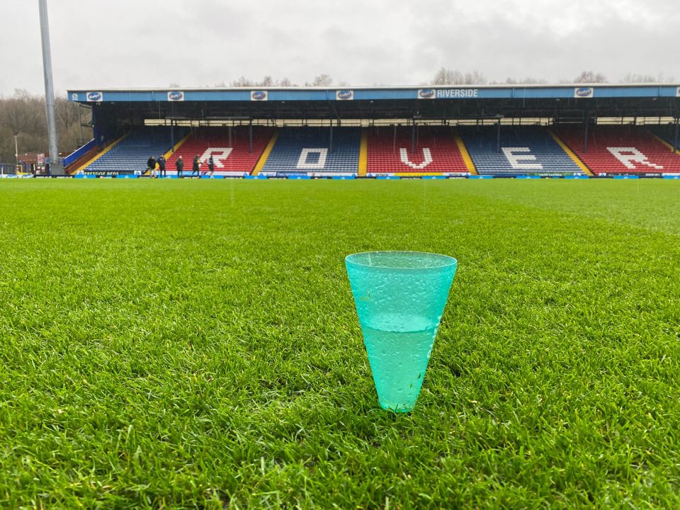 Forte chuva em Ewood Park cancela Blackburn x Portsmouth