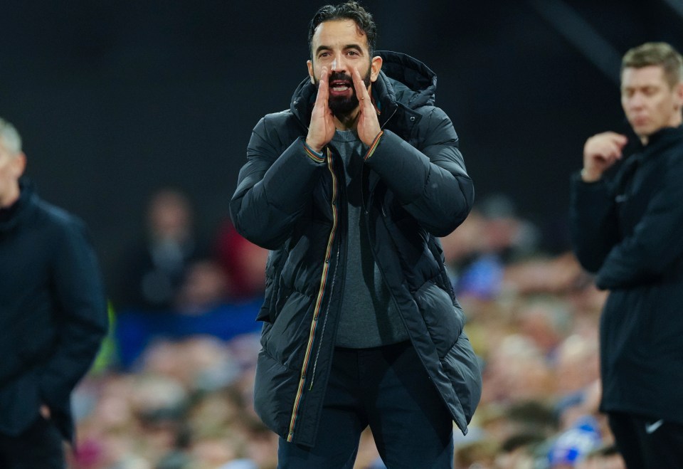 Amorim assumiu o comando de seu primeiro jogo como técnico do Manchester United no domingo