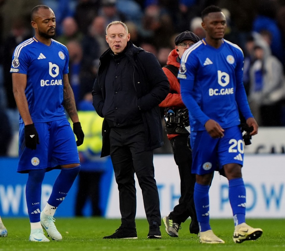 Steve Cooper perdeu o emprego 157 dias após o início do contrato de três anos