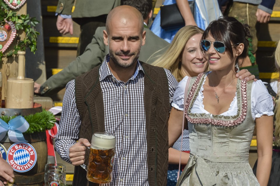 Guardiola e Cristina se conheceram quando eram adolescentes na boutique de moda de sua família