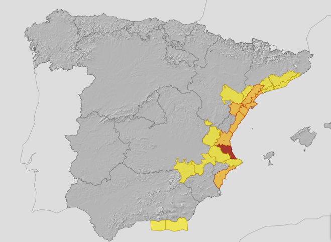 Existe um alerta vermelho para Valência com avisos laranja e amarelo ao longo da costa leste