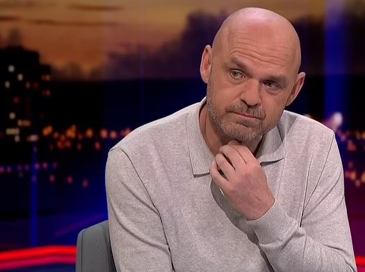 Danny Murphy ficou insatisfeito com a decisão da TNT Sports de colocar Noel Gallagher no co-comentário