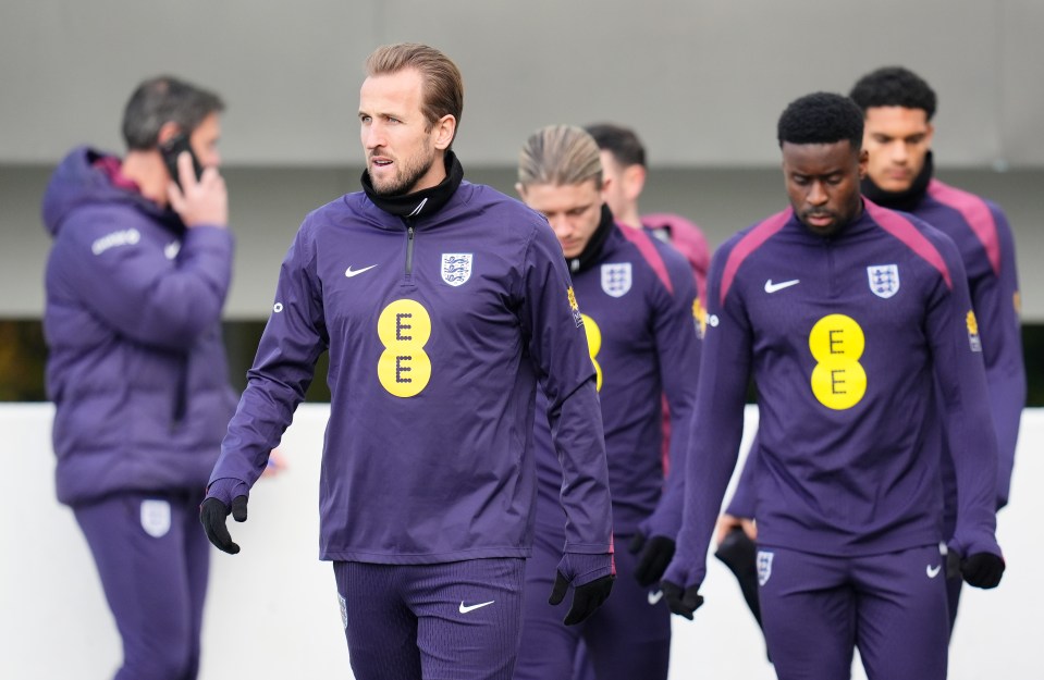 Harry Kane acertou os nove jogadores da Inglaterra para se retirar do acampamento atual