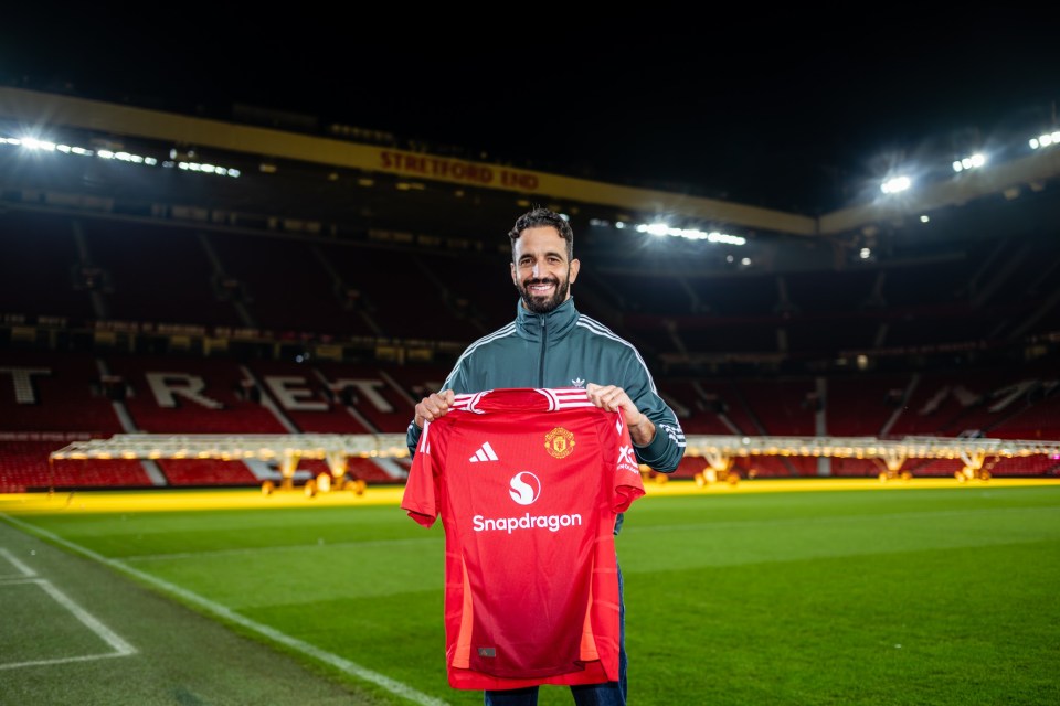 O novo técnico do Manchester United, Ruben Amorim, tem muito trabalho pela frente