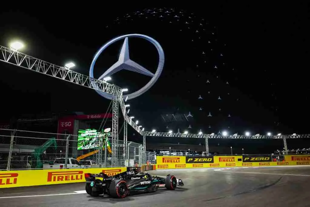 Lewis Hamilton em ação no GP de Las Vegas 2023 | Mercedes/Jiri Krenek