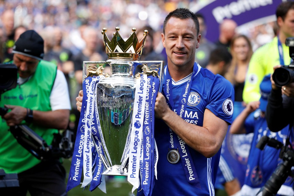 Lenda da Inglaterra e do Chelsea, John Terry, capitães do Hedge & Sachs Royals